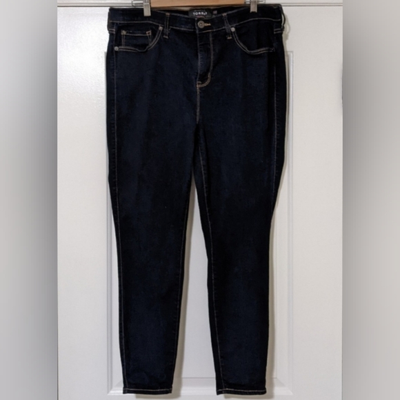 Torrid Sky High Skinny Crop Dark Wash Size 18R - Picture 1 of 5